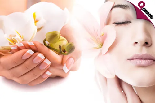 For QR99, Get a Set of Acrylic Fingernails OR for QR99 Receive a Whitening Facial OR for QR125, Enjoy a Diamond Facial Peel! (QR250/QR500/QR800)